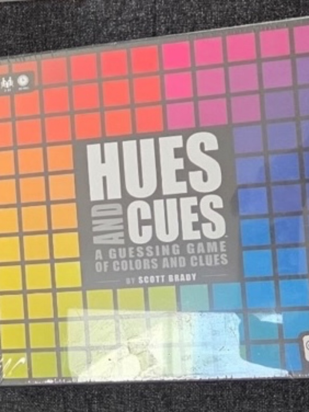 Hues & Clues Board Game New Sealed Party Game